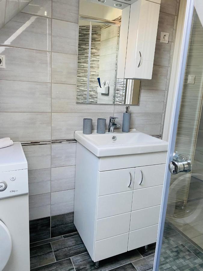 Апартаменты Tamara Apartman Хайдусобосло Экстерьер фото