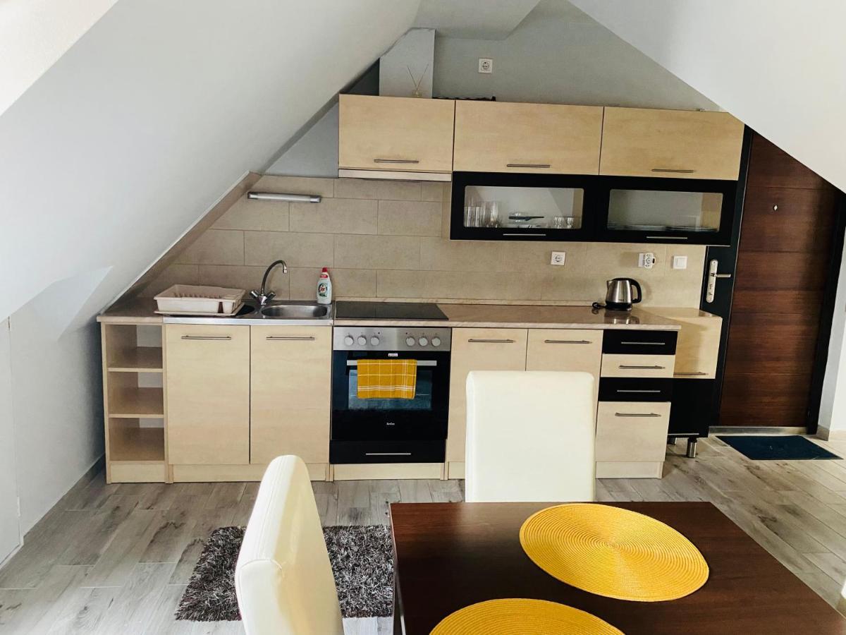 Апартаменты Tamara Apartman Хайдусобосло Экстерьер фото